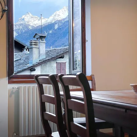 Balcone Sulla Valmalenco - Vista Mozzafiato 奇萨瓦玛兰科